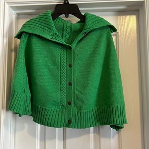 Woman’s Nine West green shirt poncho, one size